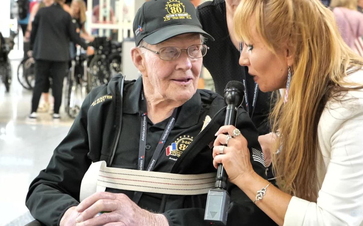 American Airlines in Dallas Honors World War II Veterans on 80th ...