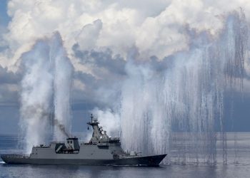 Mysterious Cloud Over North Texas: Weather Anomaly or Military Maneuver?