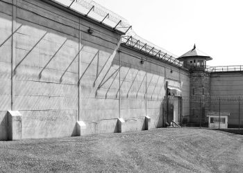 Former Prisoners Describe Suffocating Heat in Texas Lockups As They Plead for Air Conditioning