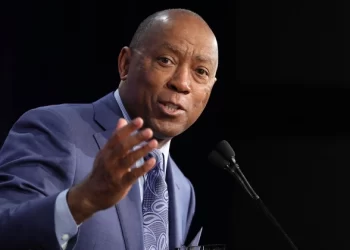 Former Houston Mayor Sylvester Turner Elected to Replace Sheila Jackson Lee on November Ballot