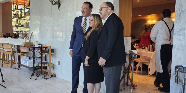 Hispanic Business Group Bienvenido’s Empresarios Announces Presidential Endorsement