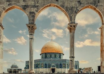 Texas Governor Greg Abbott Stands Firm Against Antisemitism on College Campuses