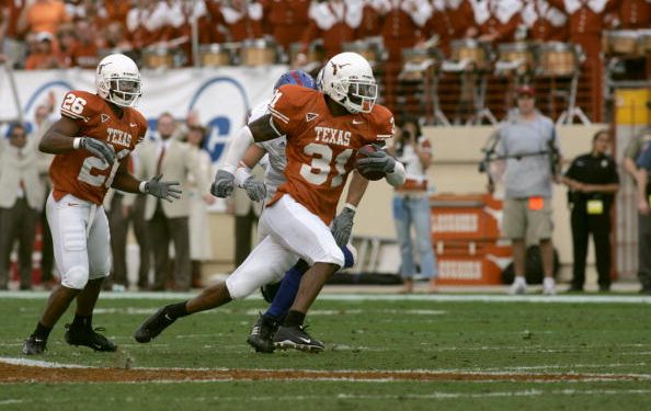 AP Top 25: Texas Returns to No. 1, Alabama Drops to No. 7 After Upsets Force Reshuffling of Rankings