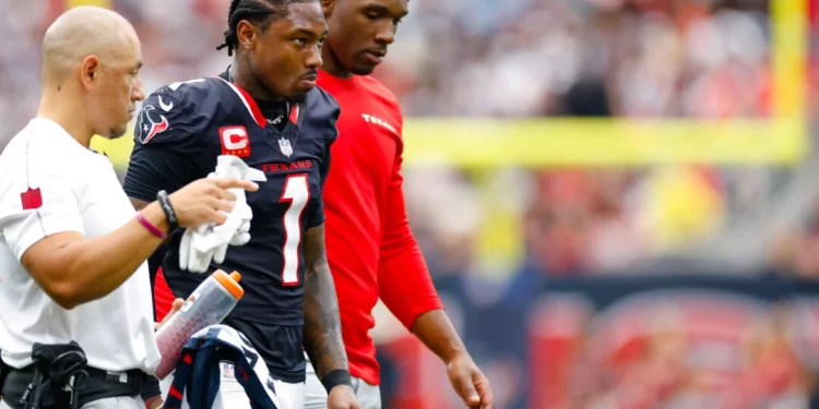 Houston Texans Lose Pro Bowl Receiver Stefon Diggs for Season After Torn ACL