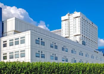 Texas Hospitals Must Now Ask Patients Whether They’re In The US Legally. Here’s How It Works!