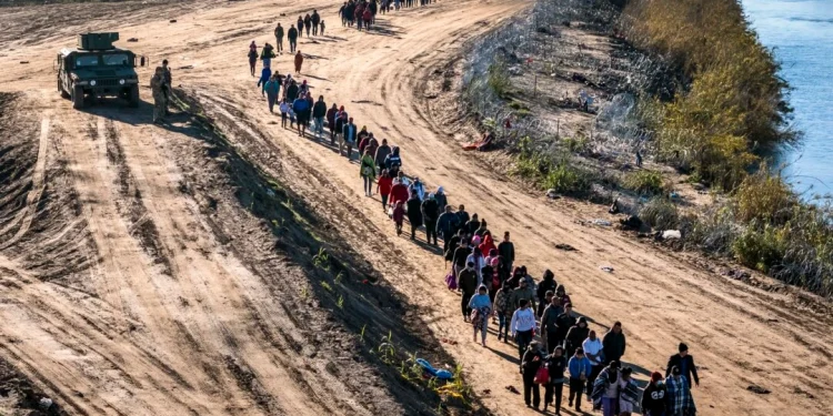 Texas Offers 1,400-Acre Ranch to Trump for Mass Deportations Program