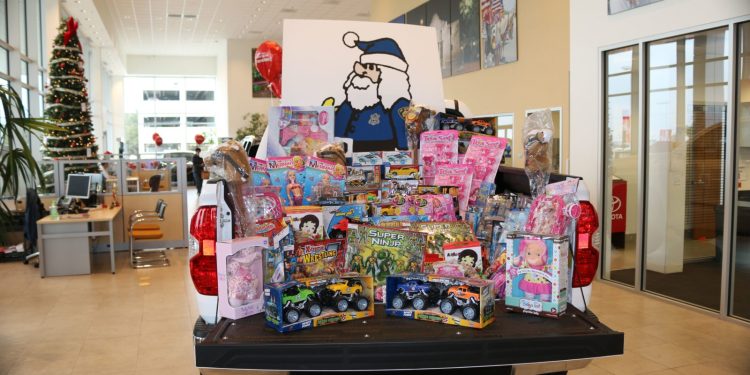 Texas Holiday Cheer: Toy Drives Across Austin, Dallas, Houston, and San Antonio