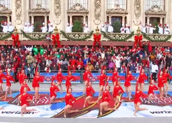 Top 7 Holiday Parades Across Texas