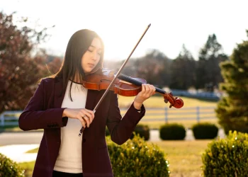 New York Times’ Attacks Detached From Reality, Shen Yun Artists Say