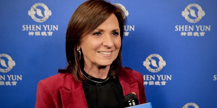 Shen Yun Will Make You Want to ‘Be Kind and Make a Difference in the World,’ Says Texas Senator