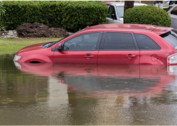 Your Car Got Flooded? Here’s How to Turn This Mess Into Money in Your Pocket