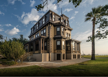 This Victorian Mansion on the Texas Coast Had Indoor Plumbing Before Most of America