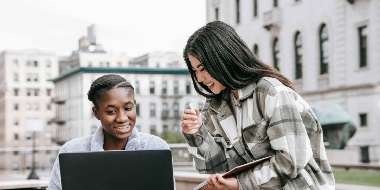 Texas Makes College Applications Free for One Week Each Year