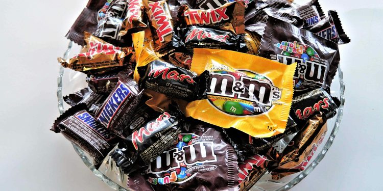 Texas Just Called Out Mars Candy: “Why Are You Poisoning American Kids?”