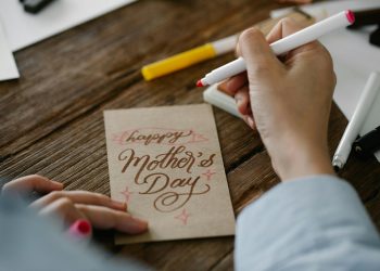 Mother’s Day Is May 10 — Here Are the Best Ways to Celebrate Mom Across Texas This Weekend